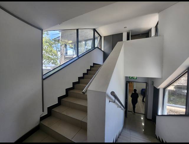 626M² OFFICE TO LET IN RANDJESPARK